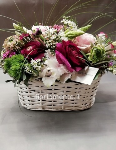 Composizione in cestino vimini bianco