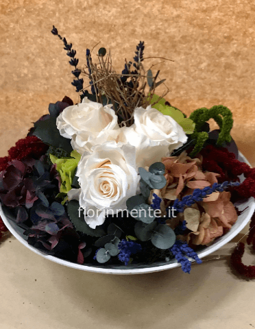 composizione di fiori stabilizzati