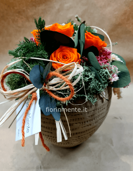 composizione stabilizzato con rose arancio